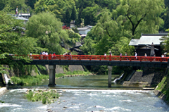 Red Nakabashi bridge